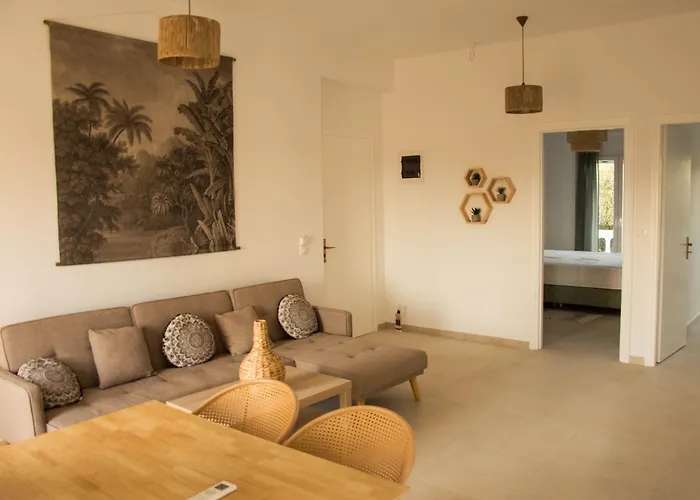 Aristidis Apartments